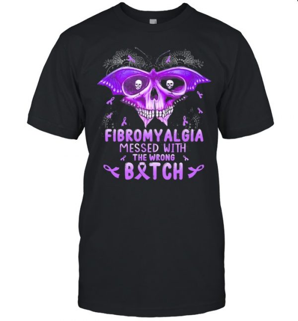 Skull Butterfly Fibromyalgia messed with Bitch  Classic Men's T-shirt